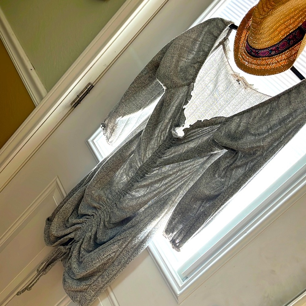 Almost Famous XL. Can be worn as a top with leggings or as a mini dress ..